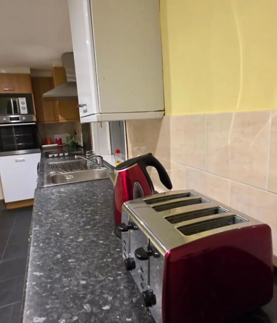 Dl3 X Contractors Accommodation Dm 4 Deals X 4Bdx Sleeps 15 Darlington  United Kingdom
