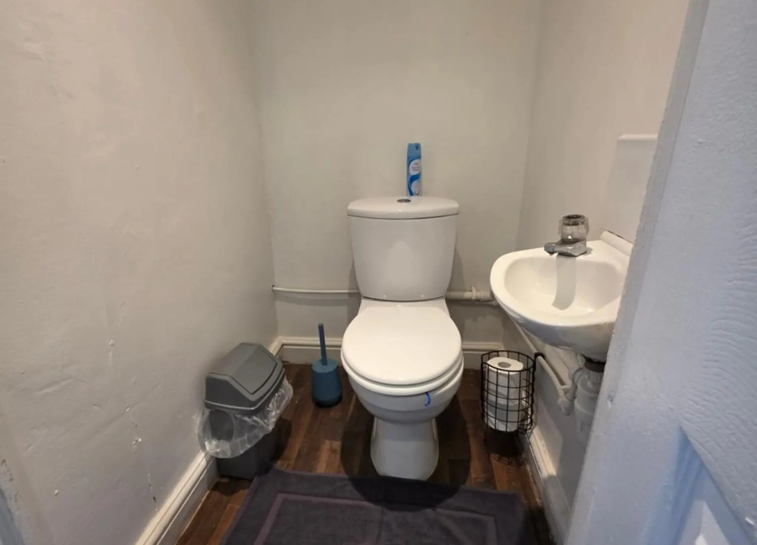 Dl3 X Contractors Accommodation Dm 4 Deals X 4Bdx Sleeps 15 Darlington  0*, Darlington (Durham) United Kingdom